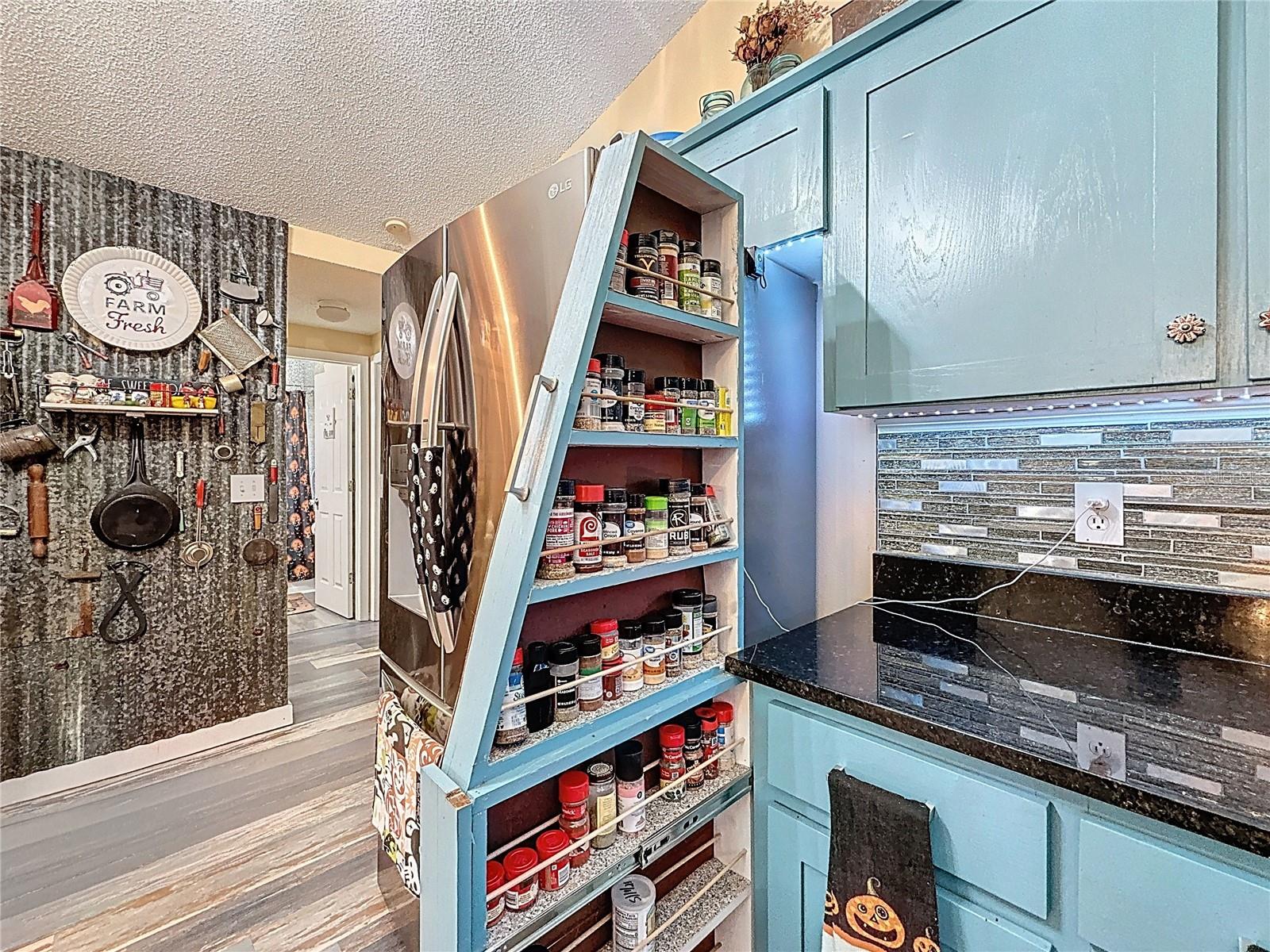 Image 70 of 80 For 6811 Kingstree Court