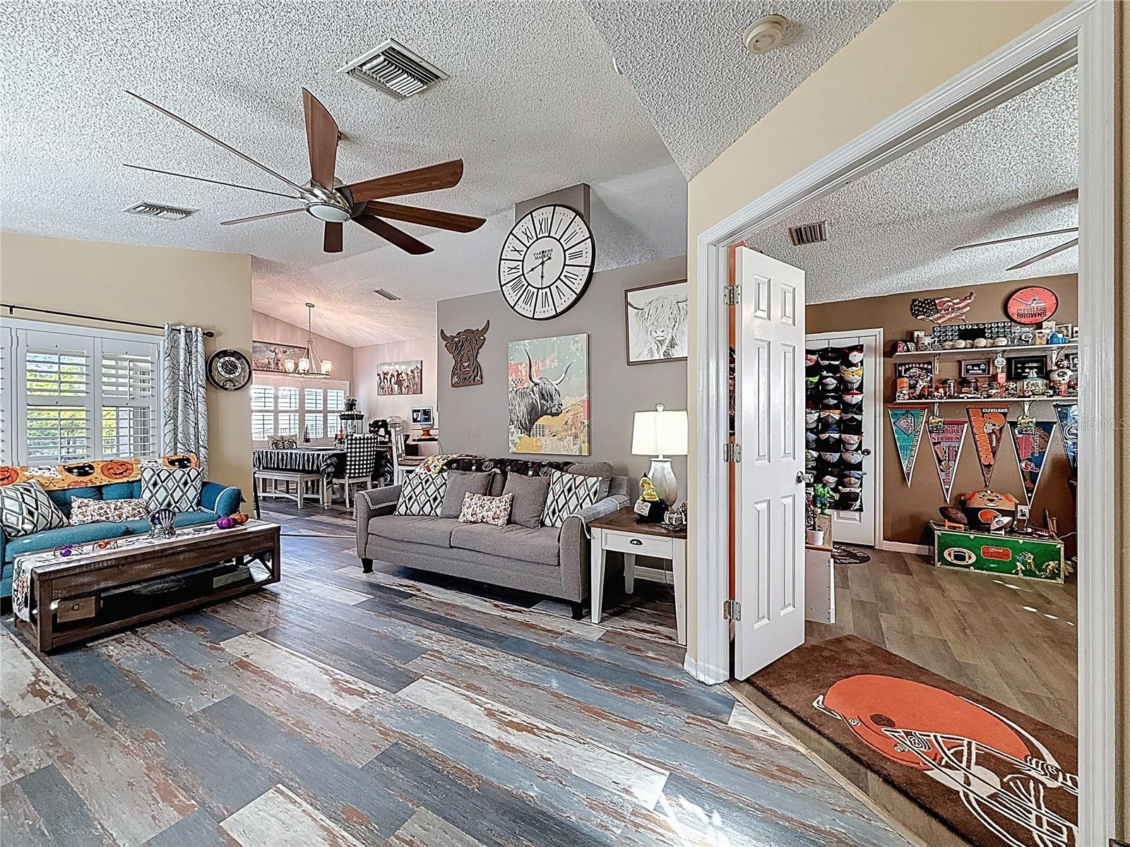 Image 75 of 80 For 6811 Kingstree Court