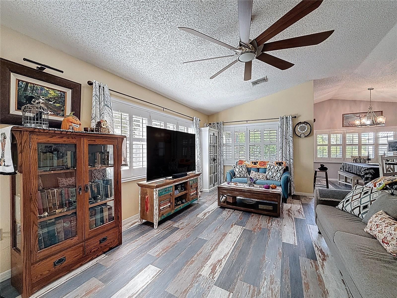 Image 9 of 80 For 6811 Kingstree Court