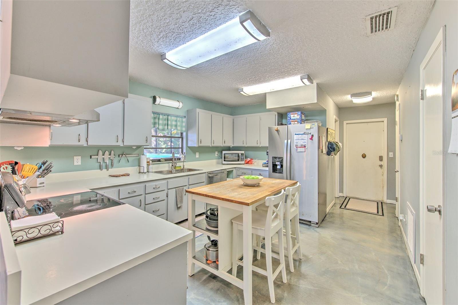 Image 20 of 64 For 37902 Springdale Road