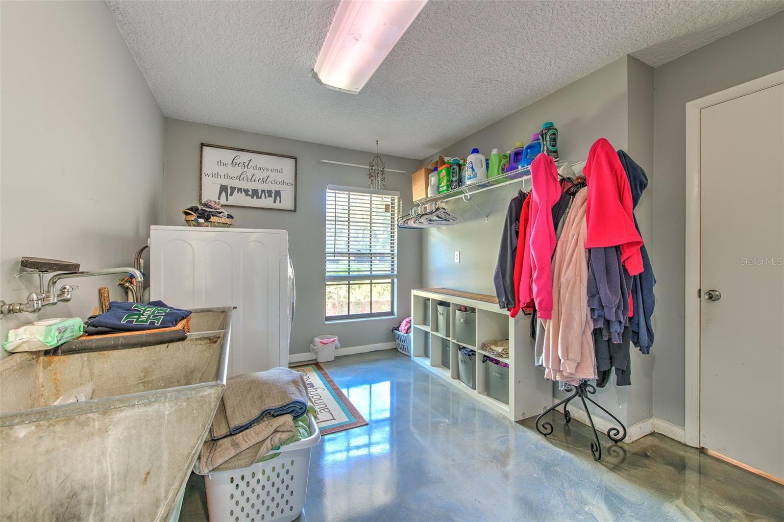 Image 25 of 64 For 37902 Springdale Road