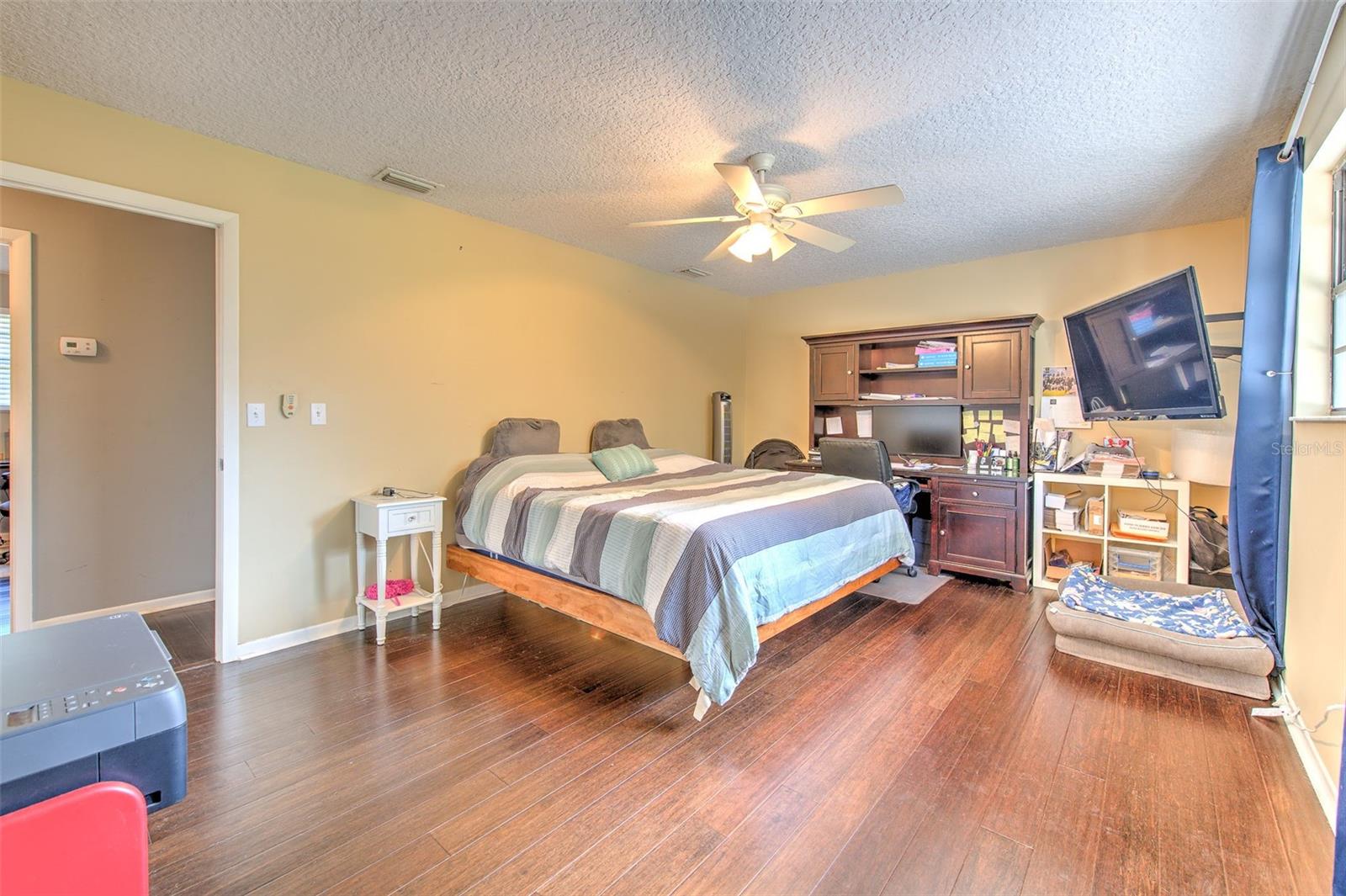 Image 34 of 64 For 37902 Springdale Road