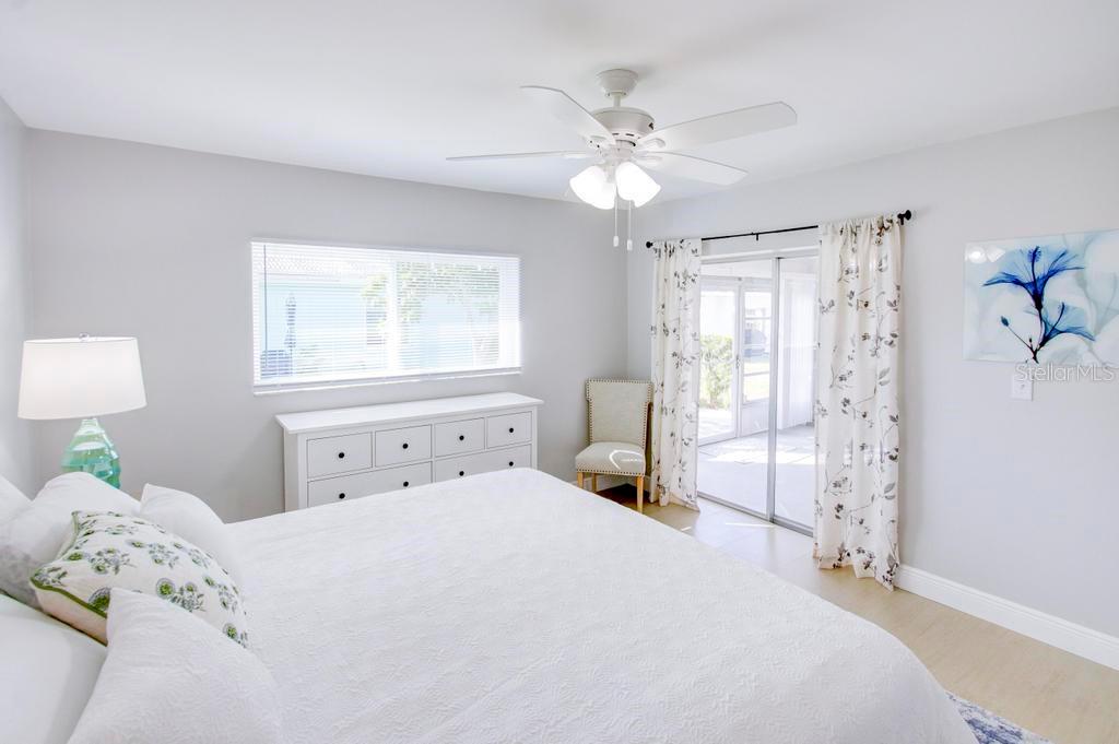 Image 17 of 39 For 5388 Acacia Trail N