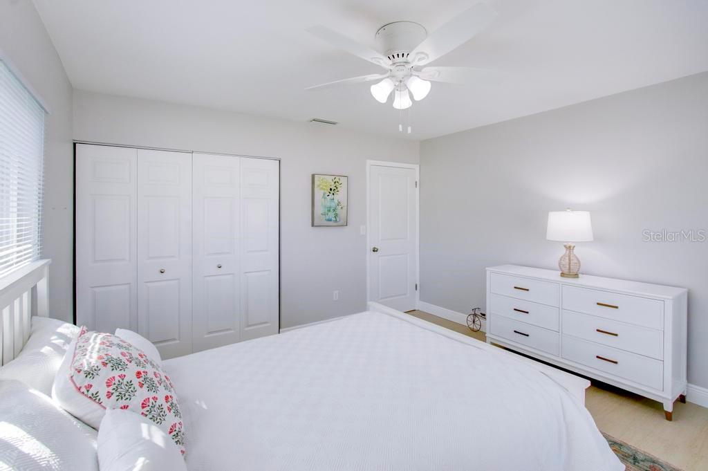 Image 20 of 39 For 5388 Acacia Trail N