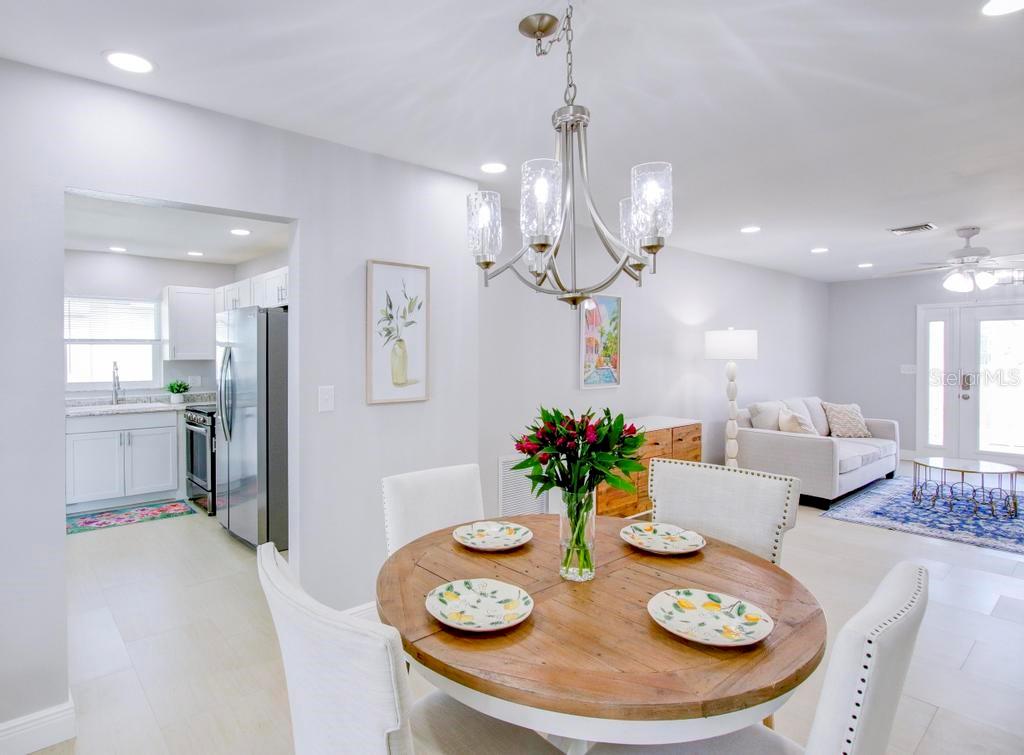 Image 7 of 39 For 5388 Acacia Trail N