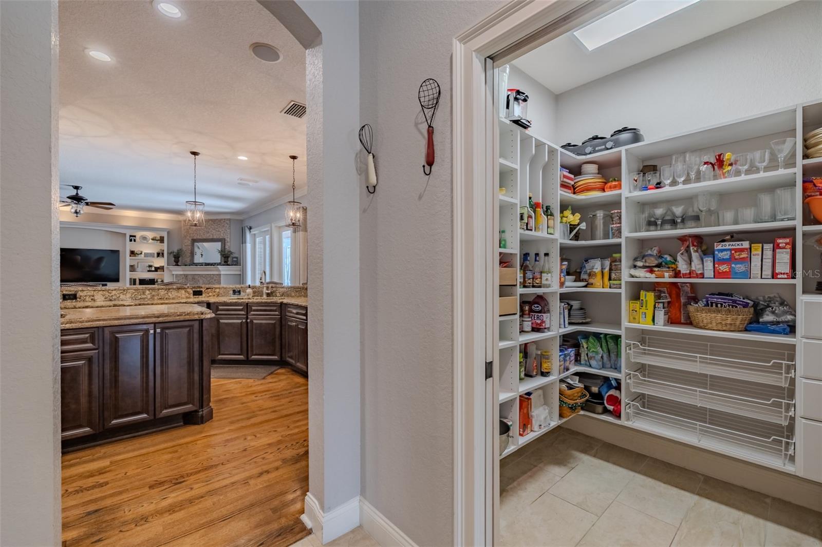 Image 30 of 76 For 5803 Thoreau Place