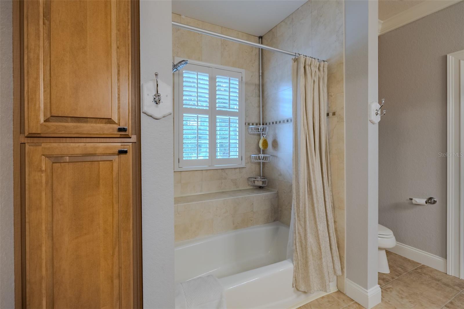 Image 60 of 76 For 5803 Thoreau Place