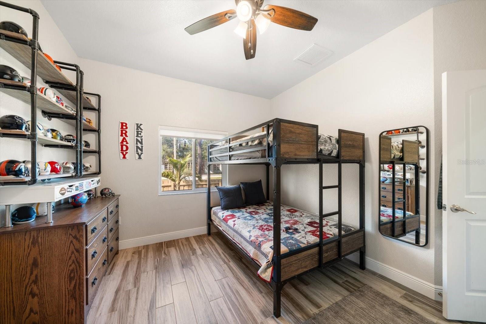 Image 27 of 34 For 560 Clearwater Largo Road S