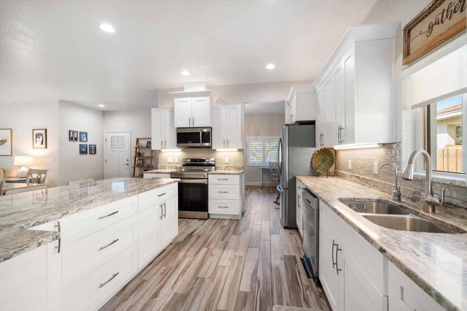 Image 3 of 34 For 560 Clearwater Largo Road S