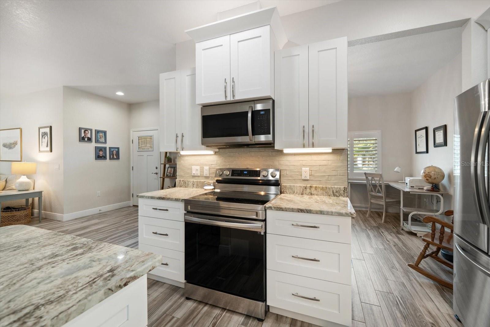 Image 4 of 34 For 560 Clearwater Largo Road S