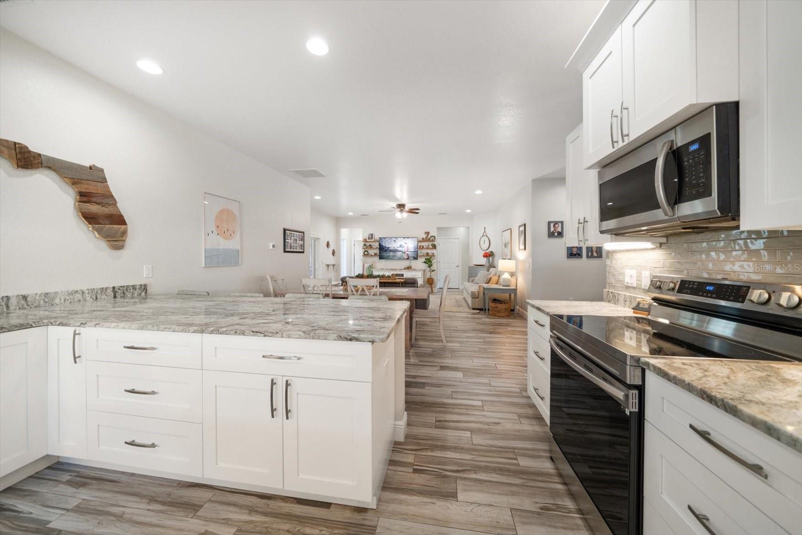 Image 5 of 34 For 560 Clearwater Largo Road S