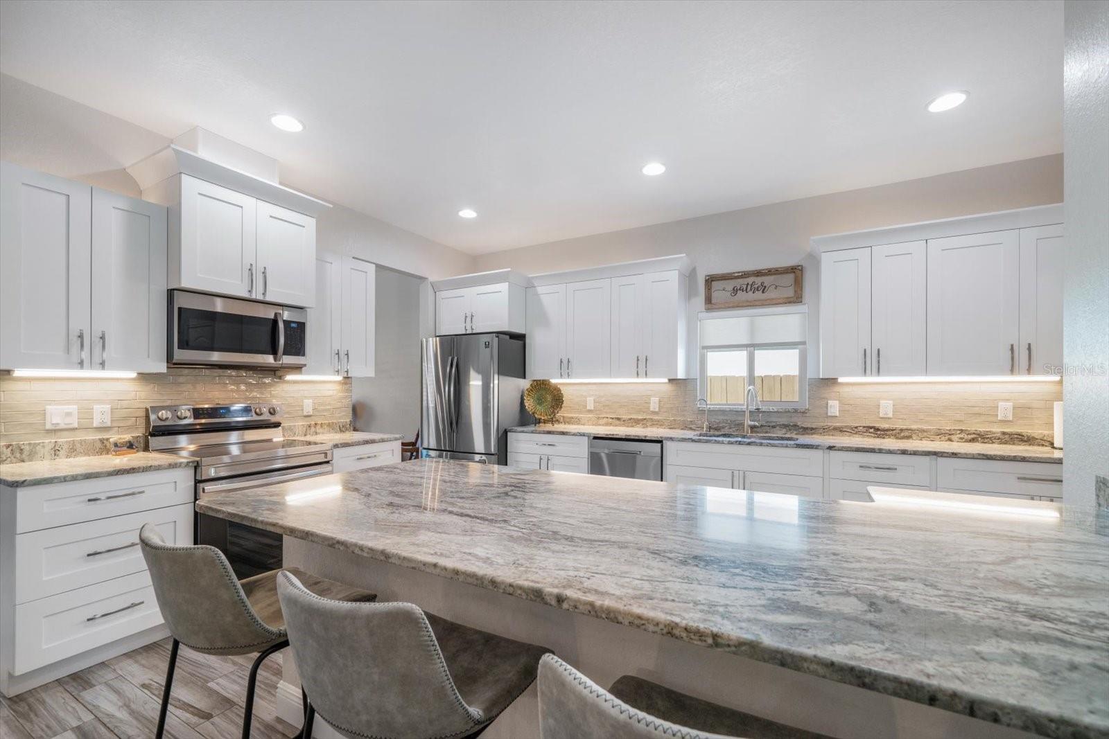 Image 6 of 34 For 560 Clearwater Largo Road S