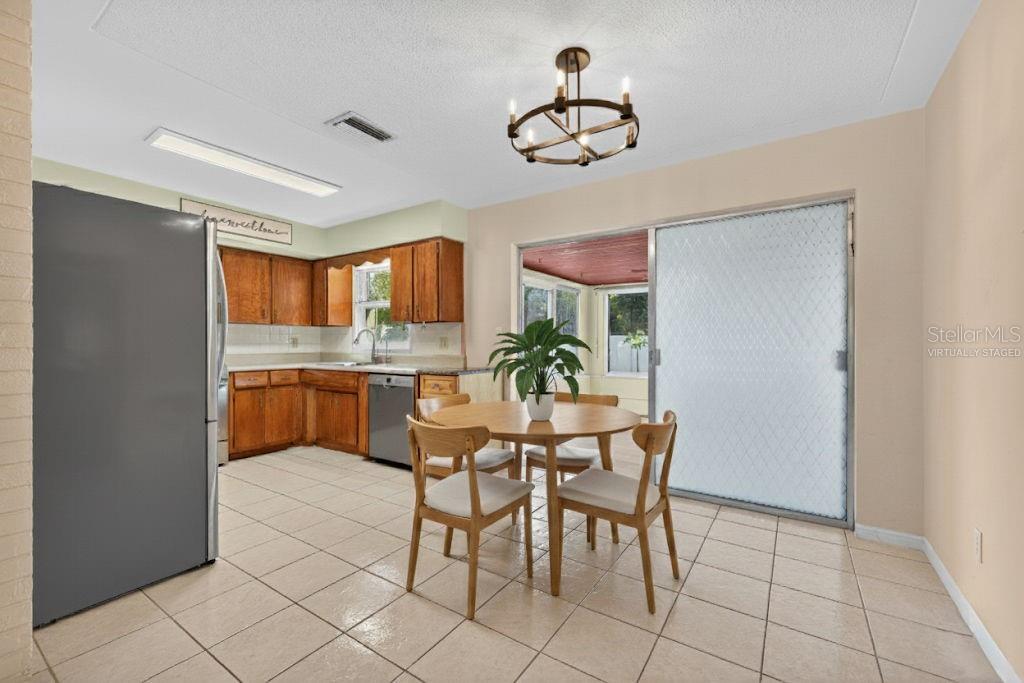 Image 11 of 25 For 5216 30th Avenue N