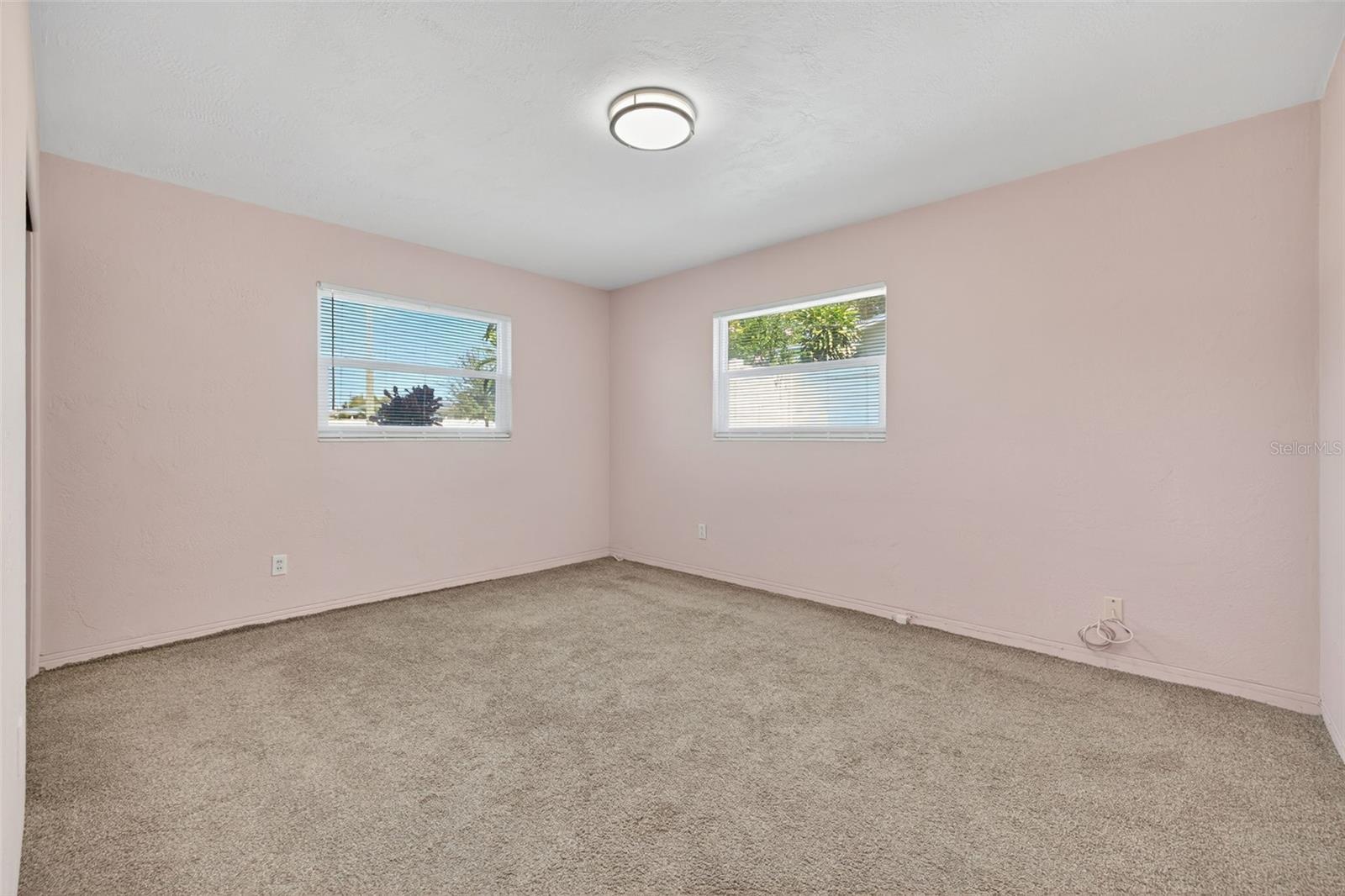 Image 16 of 25 For 5216 30th Avenue N