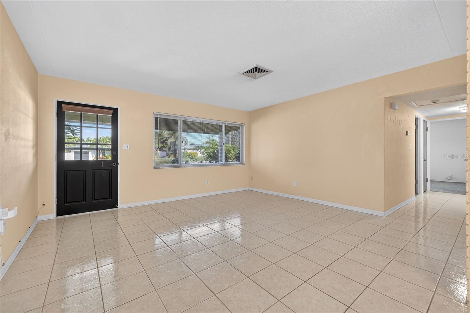 Image 6 of 25 For 5216 30th Avenue N