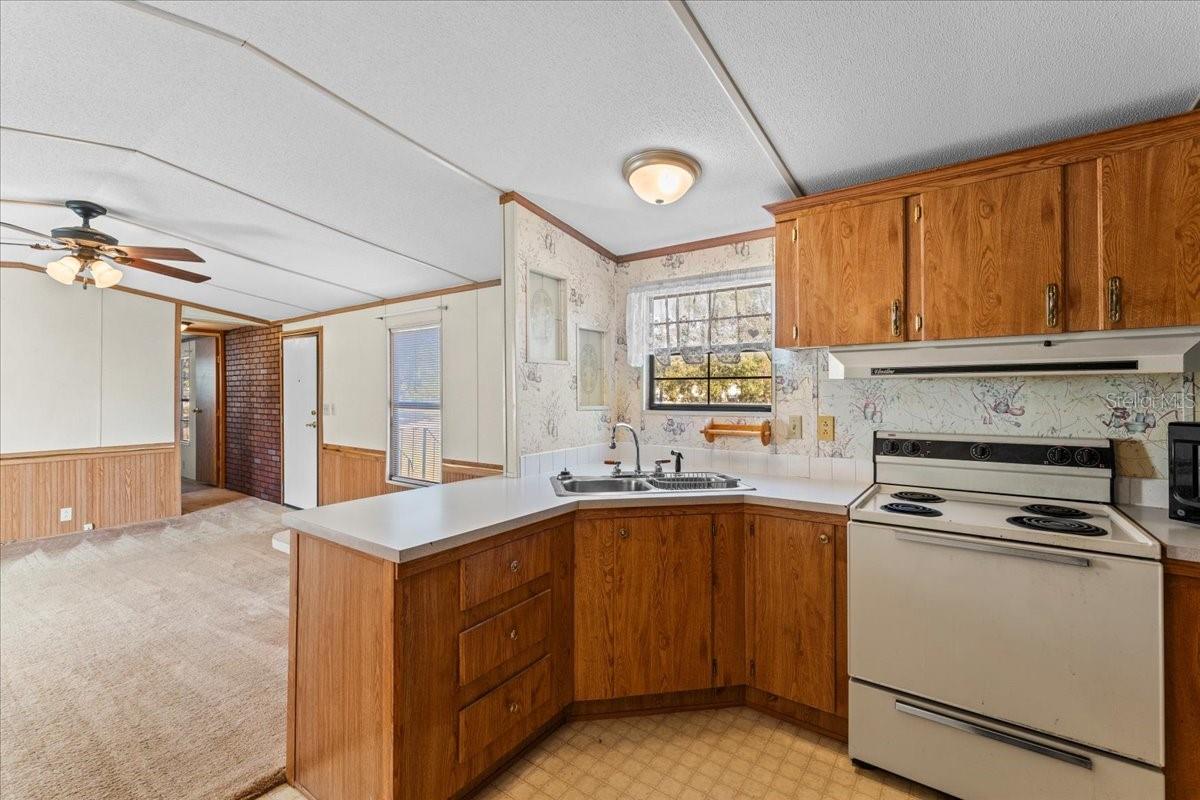 Image 16 of 61 For 12001 Rhodine Road