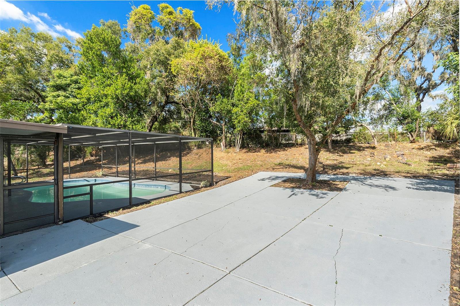 Image 29 of 32 For 7106 Lynwood Drive