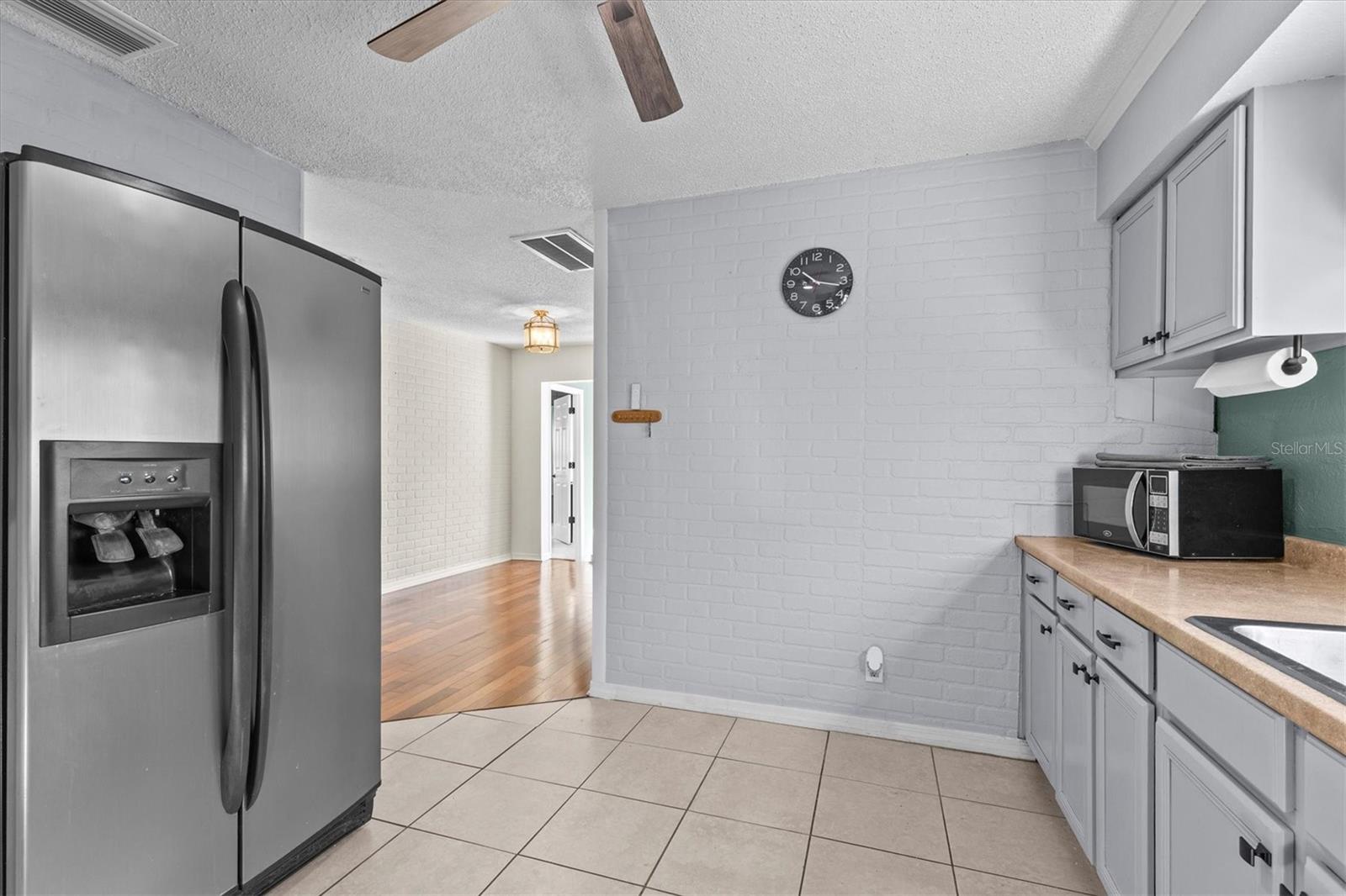 Image 18 of 53 For 3307 De Soto Boulevard