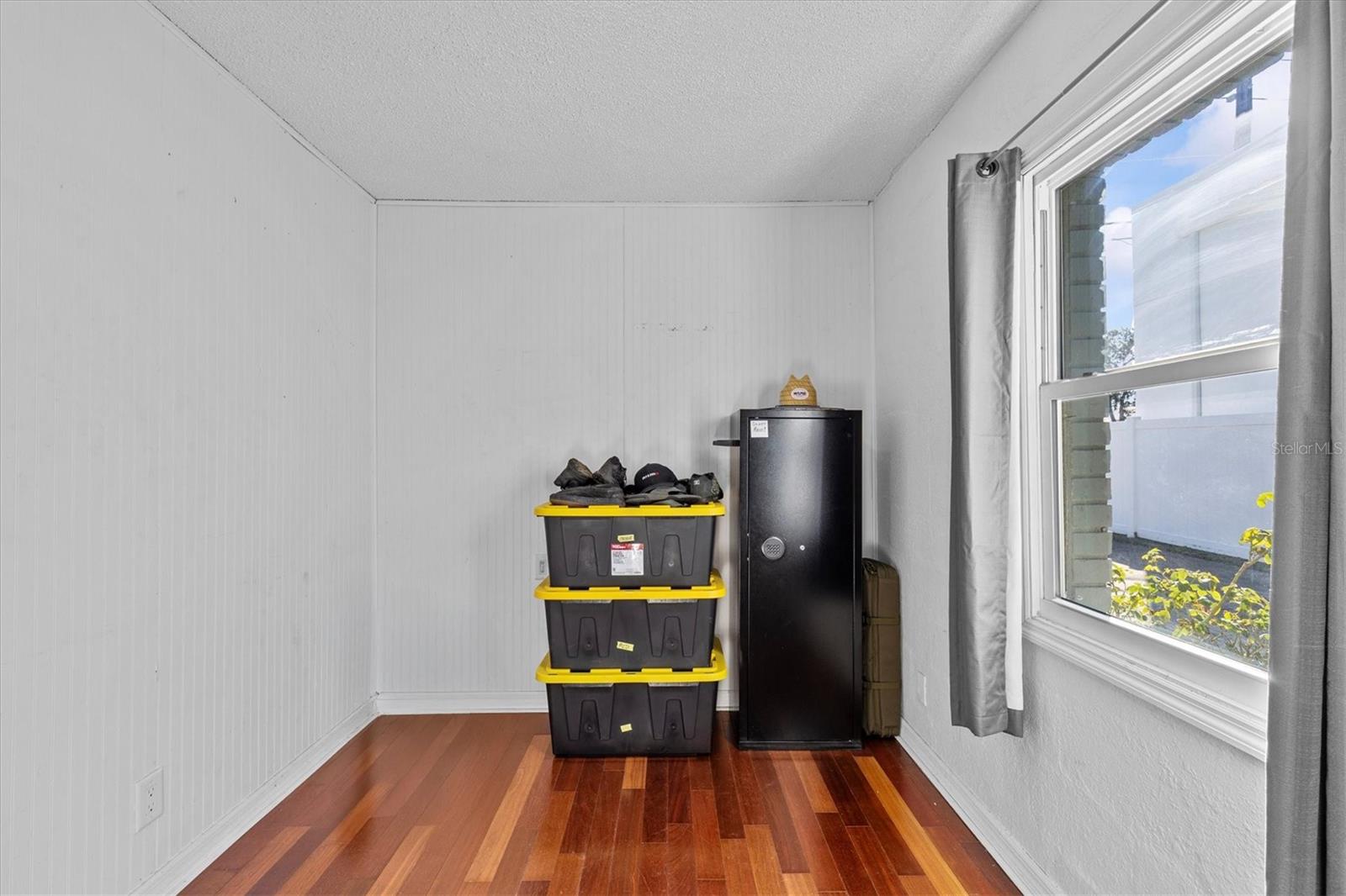 Image 28 of 53 For 3307 De Soto Boulevard