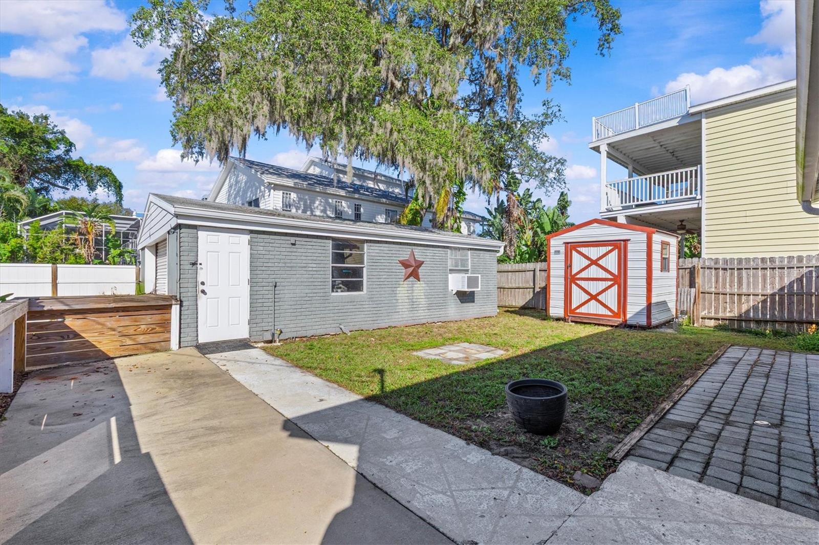 Image 3 of 53 For 3307 De Soto Boulevard