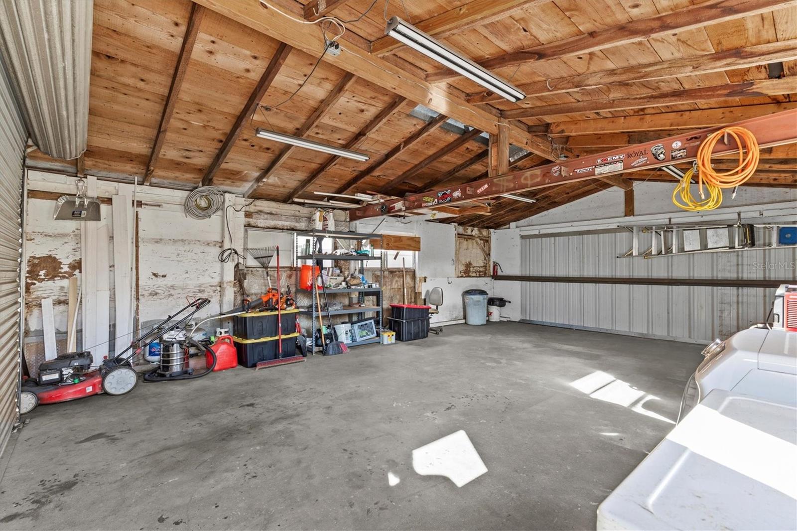 Image 33 of 53 For 3307 De Soto Boulevard