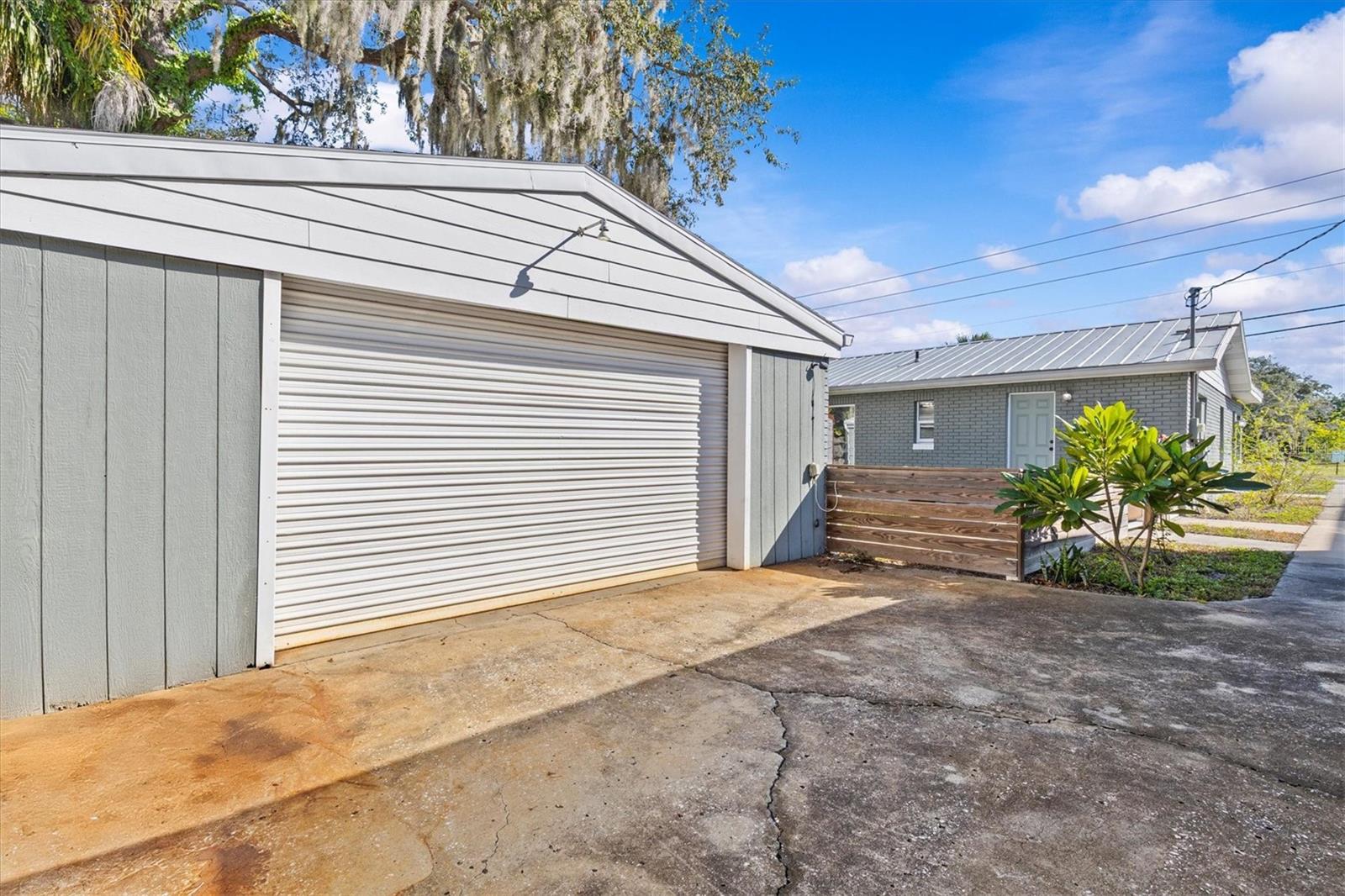 Image 4 of 53 For 3307 De Soto Boulevard