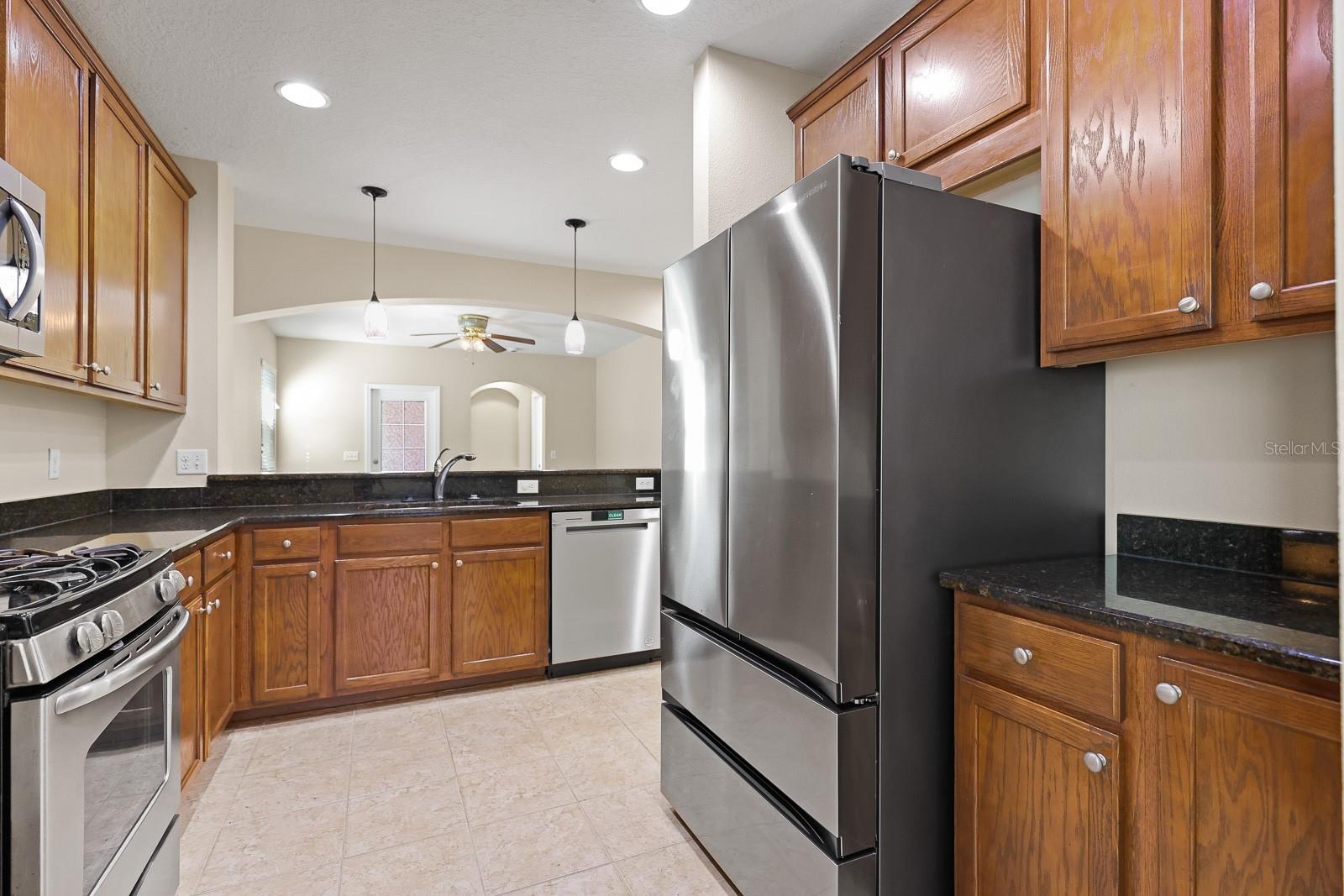 Image 13 of 46 For 5917 Grand Loneoak Lane