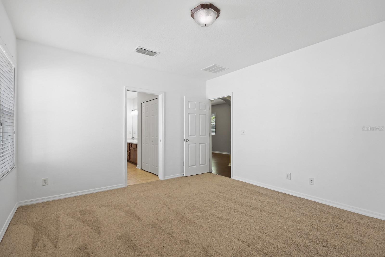 Image 19 of 46 For 5917 Grand Loneoak Lane