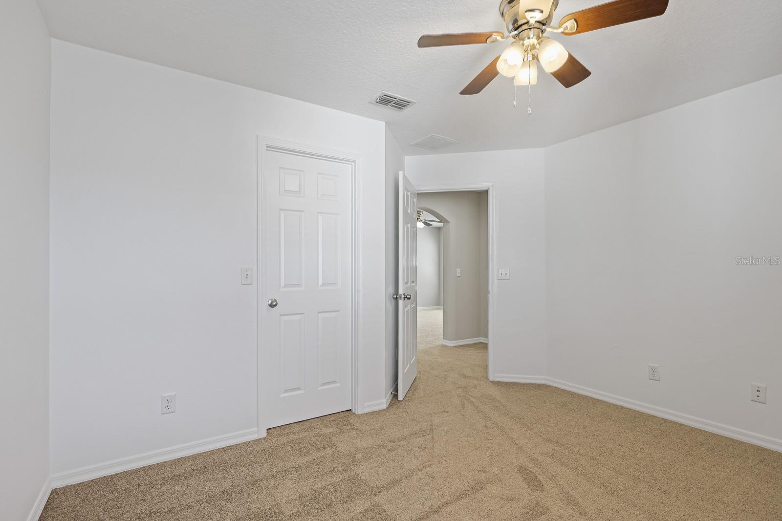 Image 29 of 46 For 5917 Grand Loneoak Lane