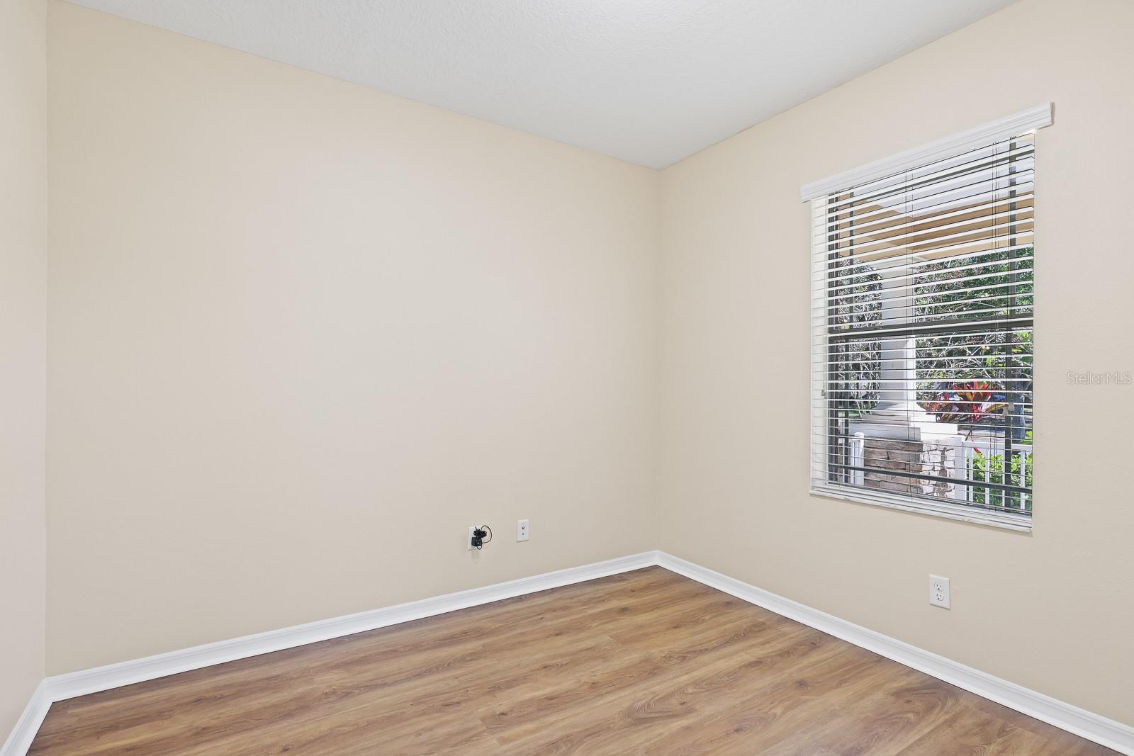 Image 8 of 46 For 5917 Grand Loneoak Lane