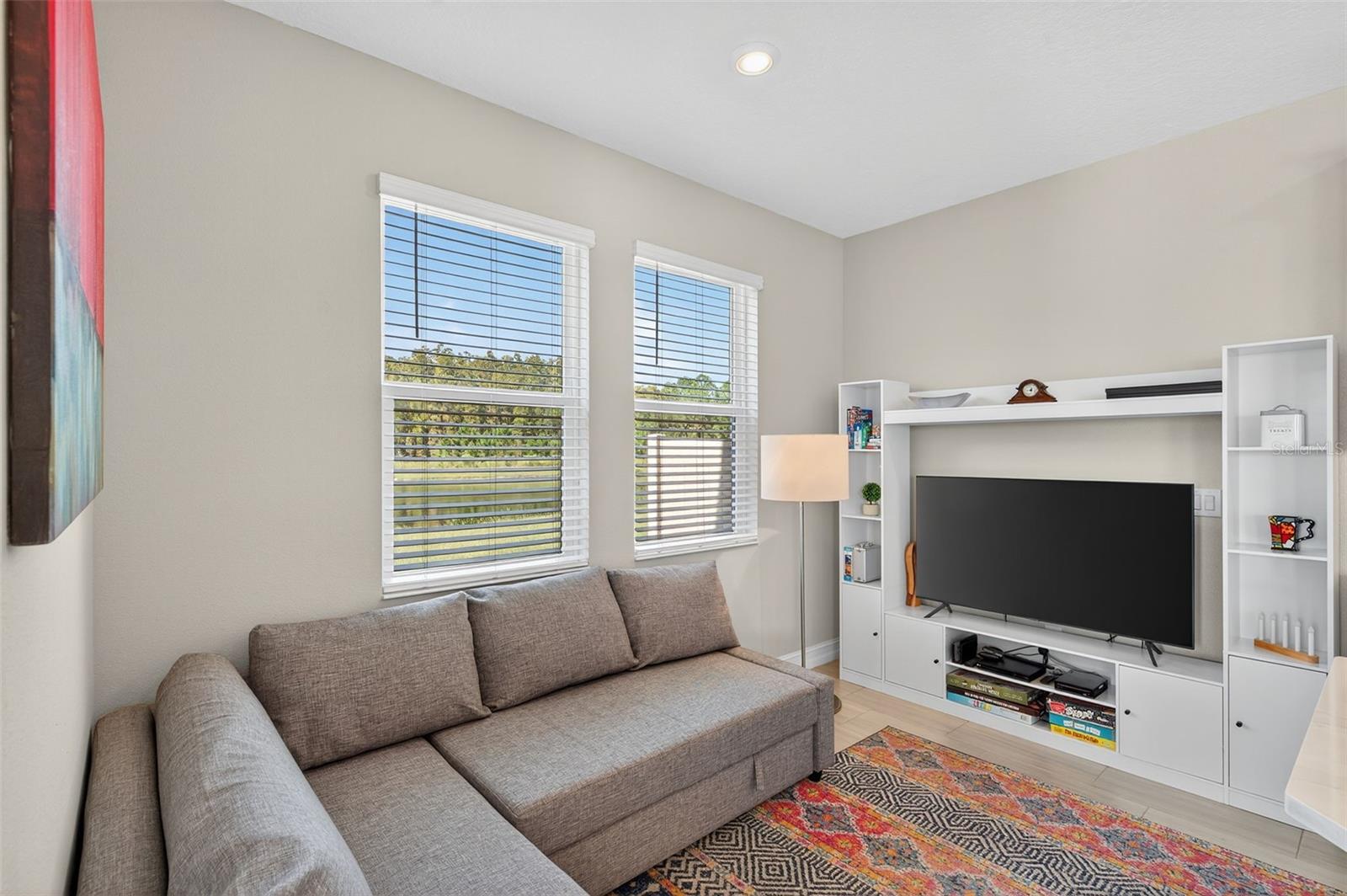 Image 18 of 90 For 4831 Isola Court