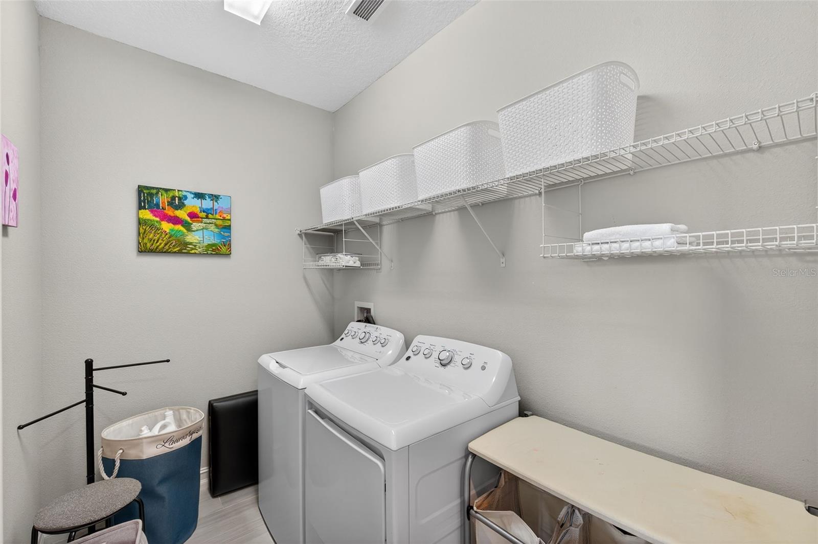 Image 29 of 90 For 4831 Isola Court