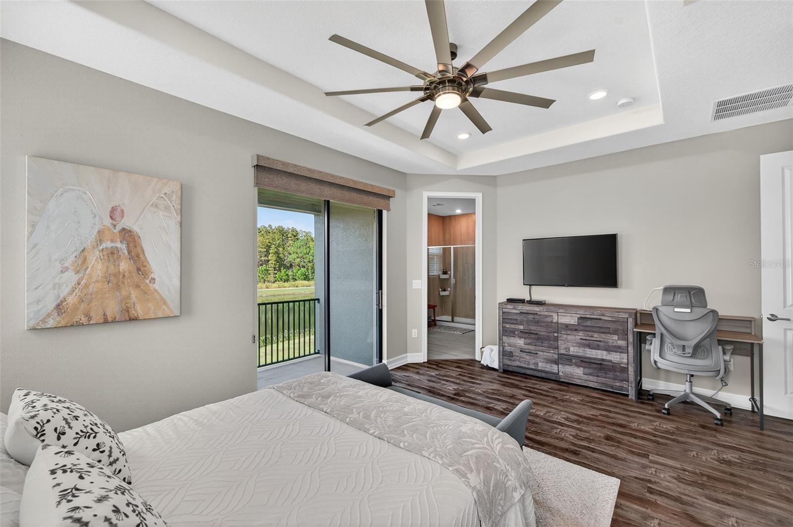 Image 31 of 90 For 4831 Isola Court