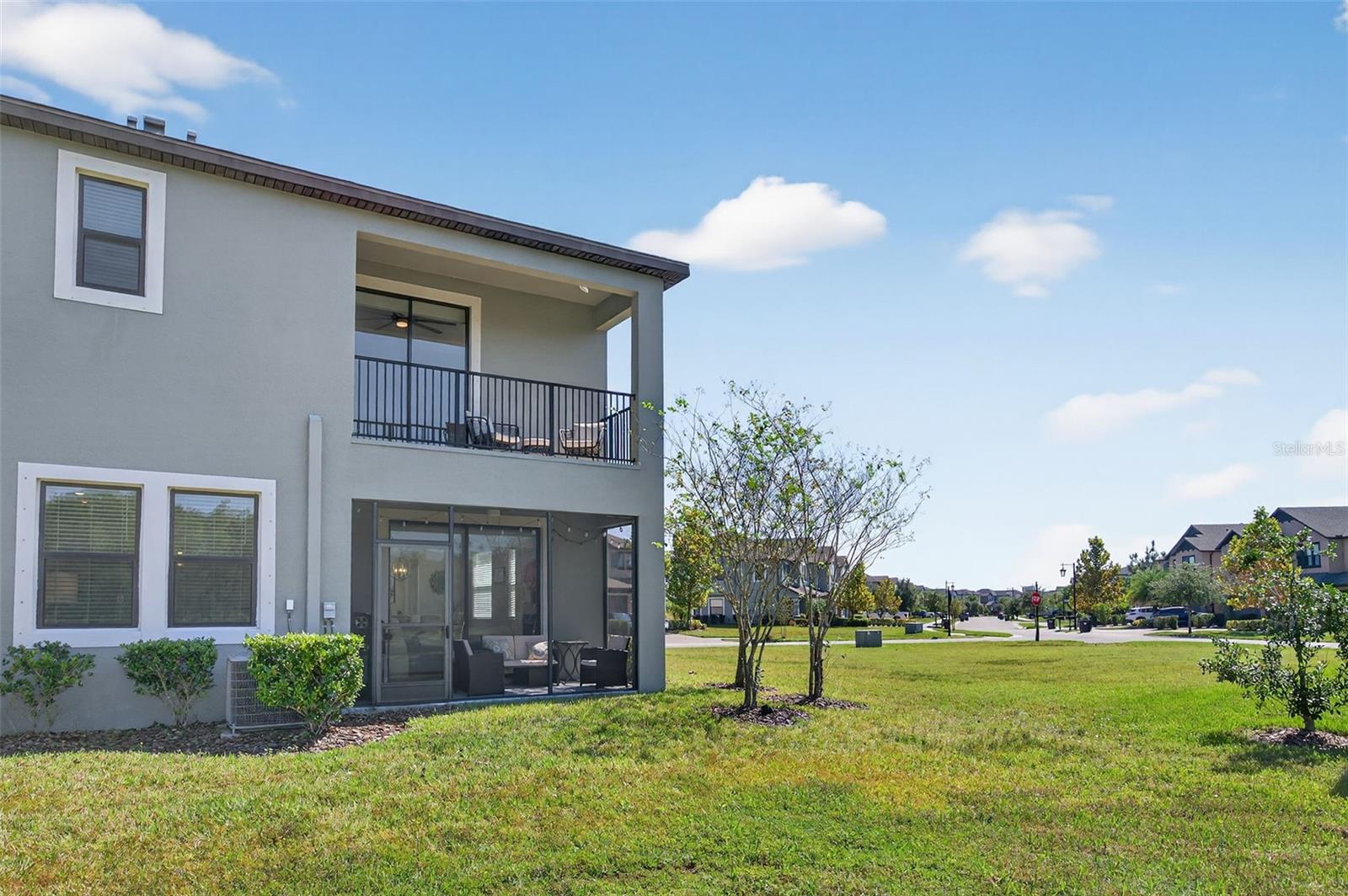 Image 47 of 90 For 4831 Isola Court