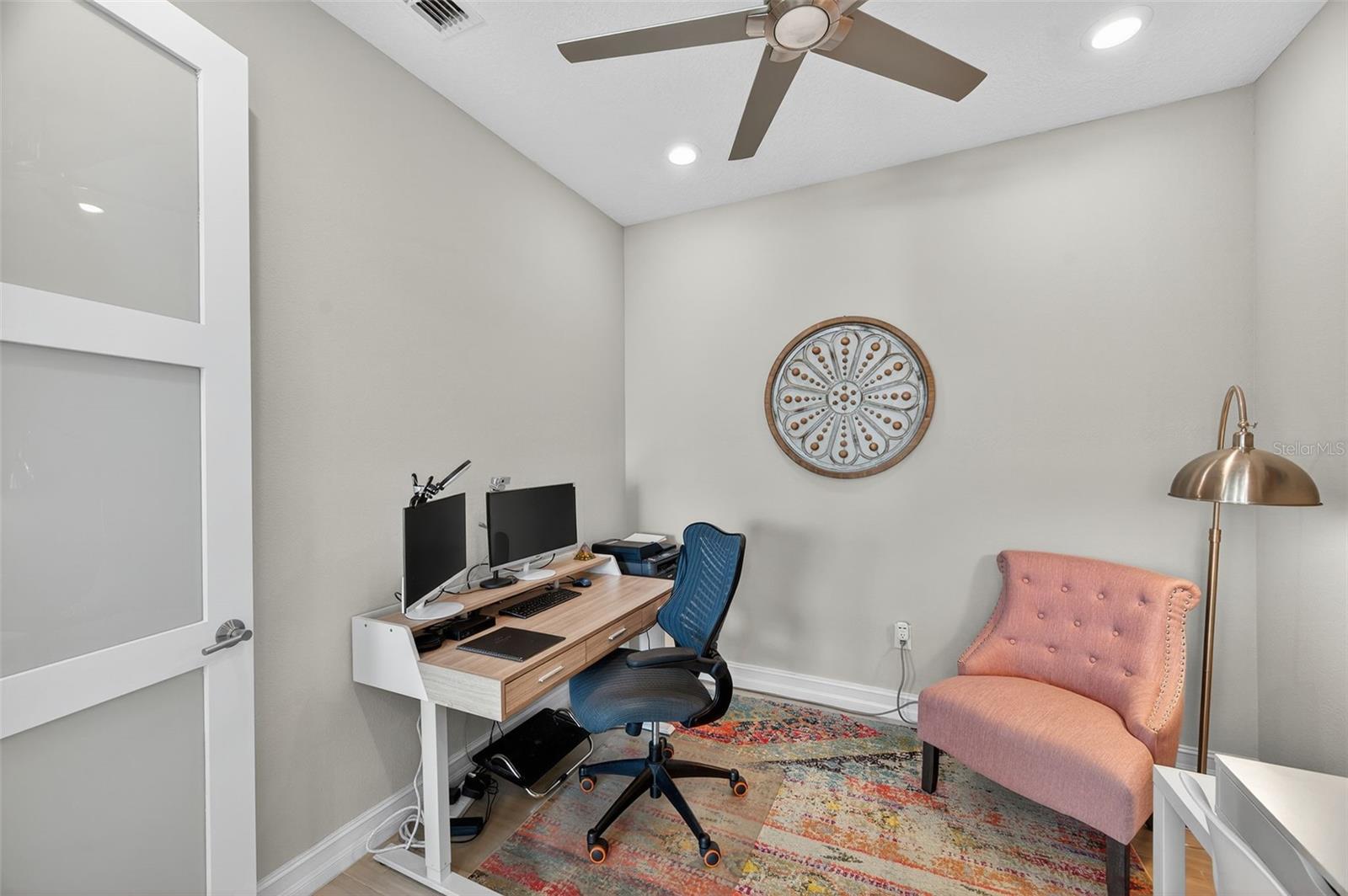 Image 9 of 90 For 4831 Isola Court