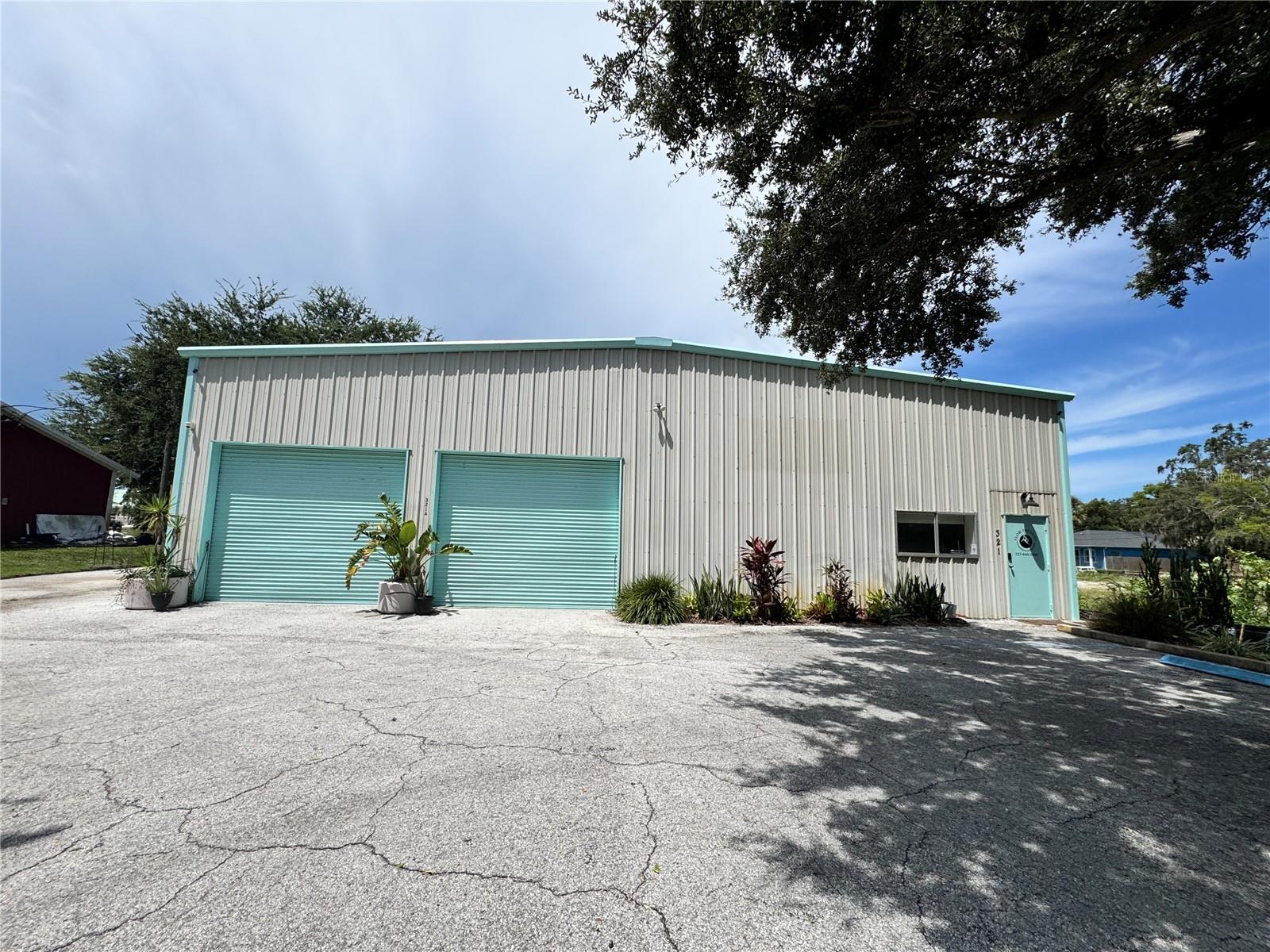 Image 2 of 12 For 321 Safford Avenue