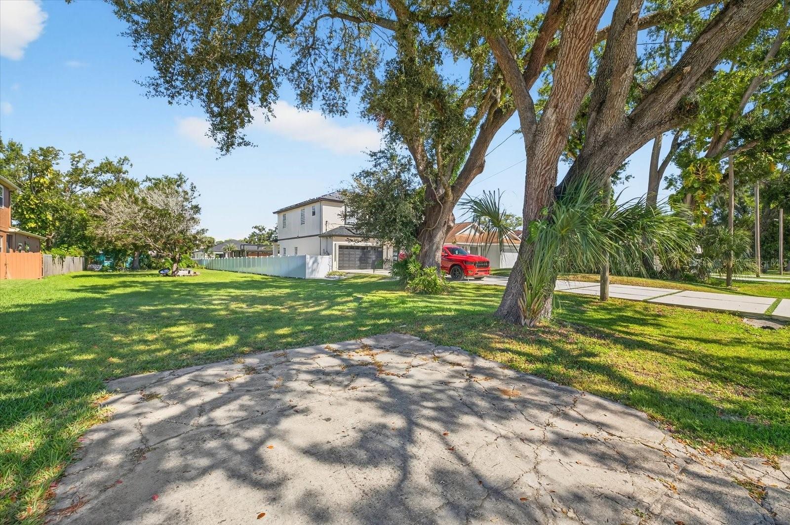 Image 3 of 13 For 8323 Patsy Street