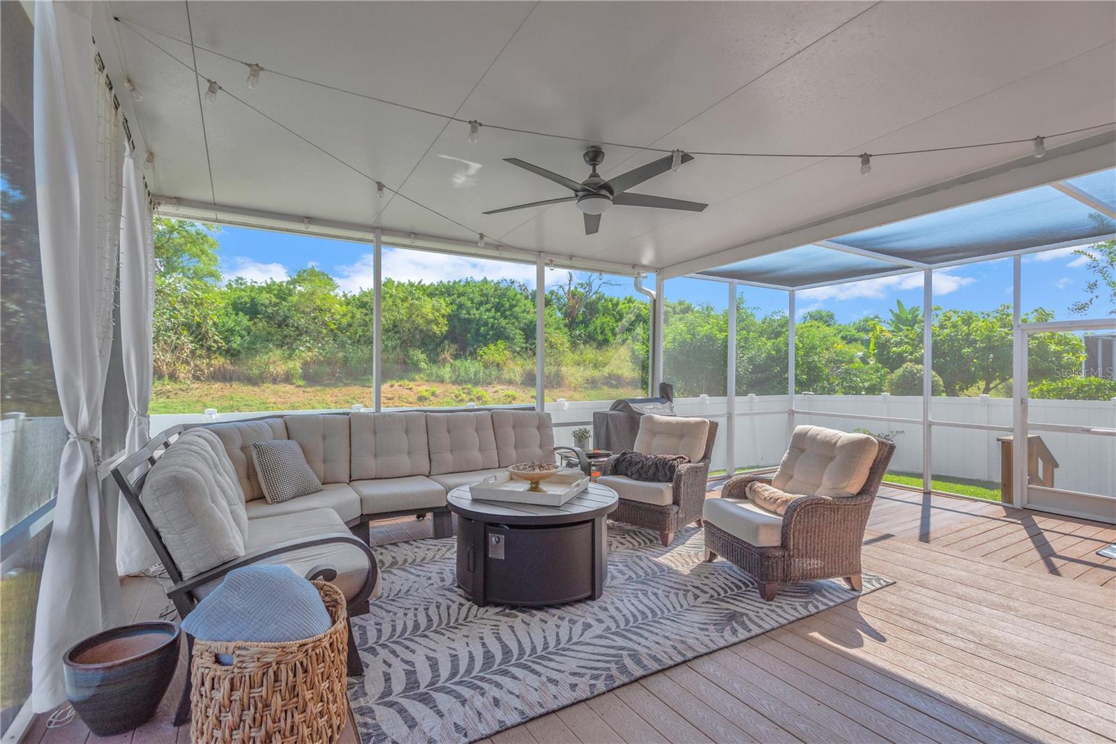 Image 33 of 41 For 7202 Saint Patrick Street