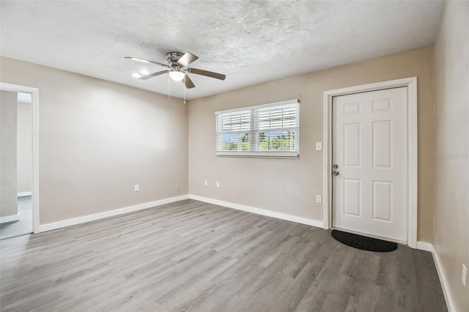 Image 22 of 25 For 337 4th Street W A