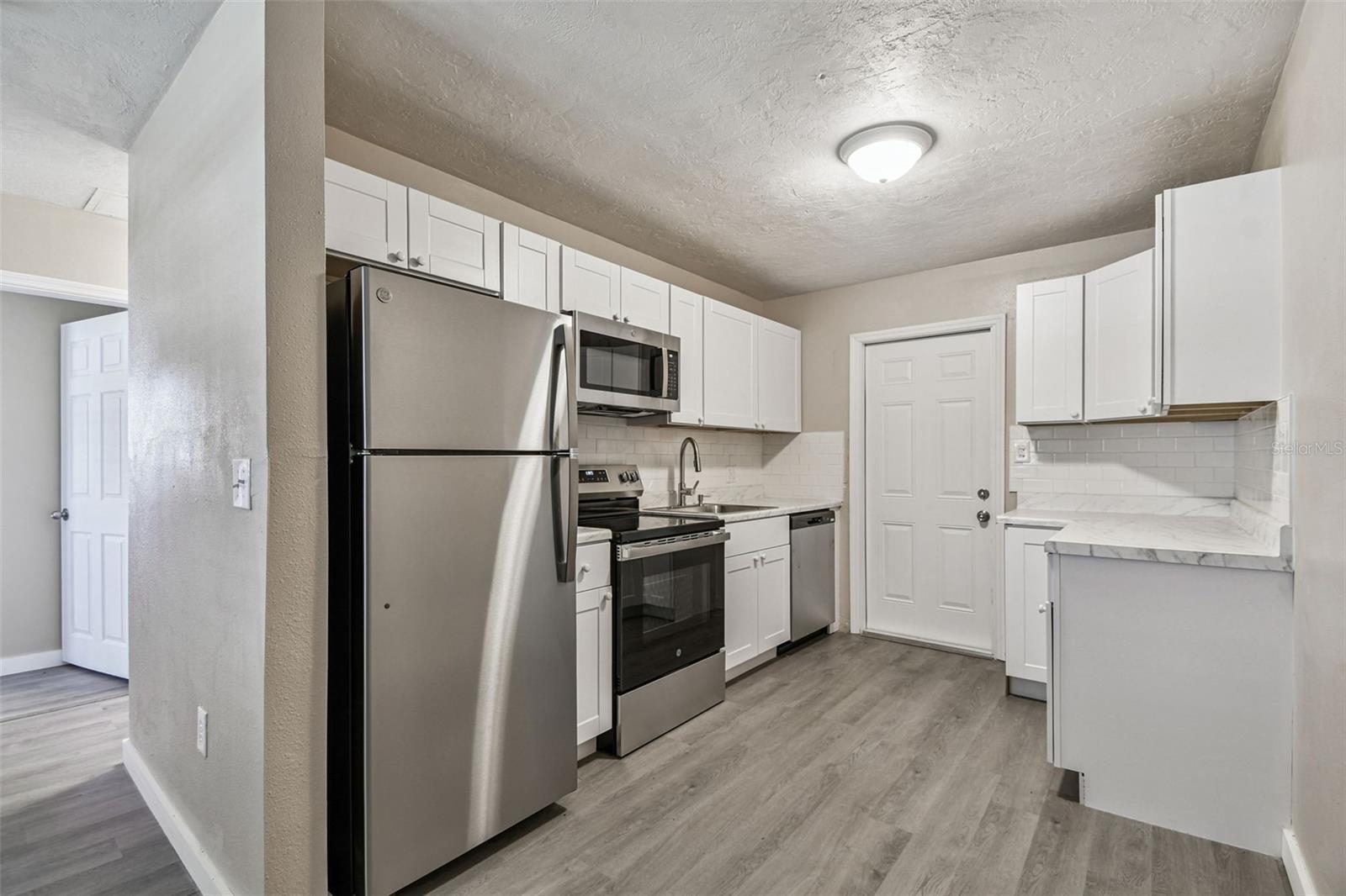 Image 9 of 25 For 337 4th Street W A