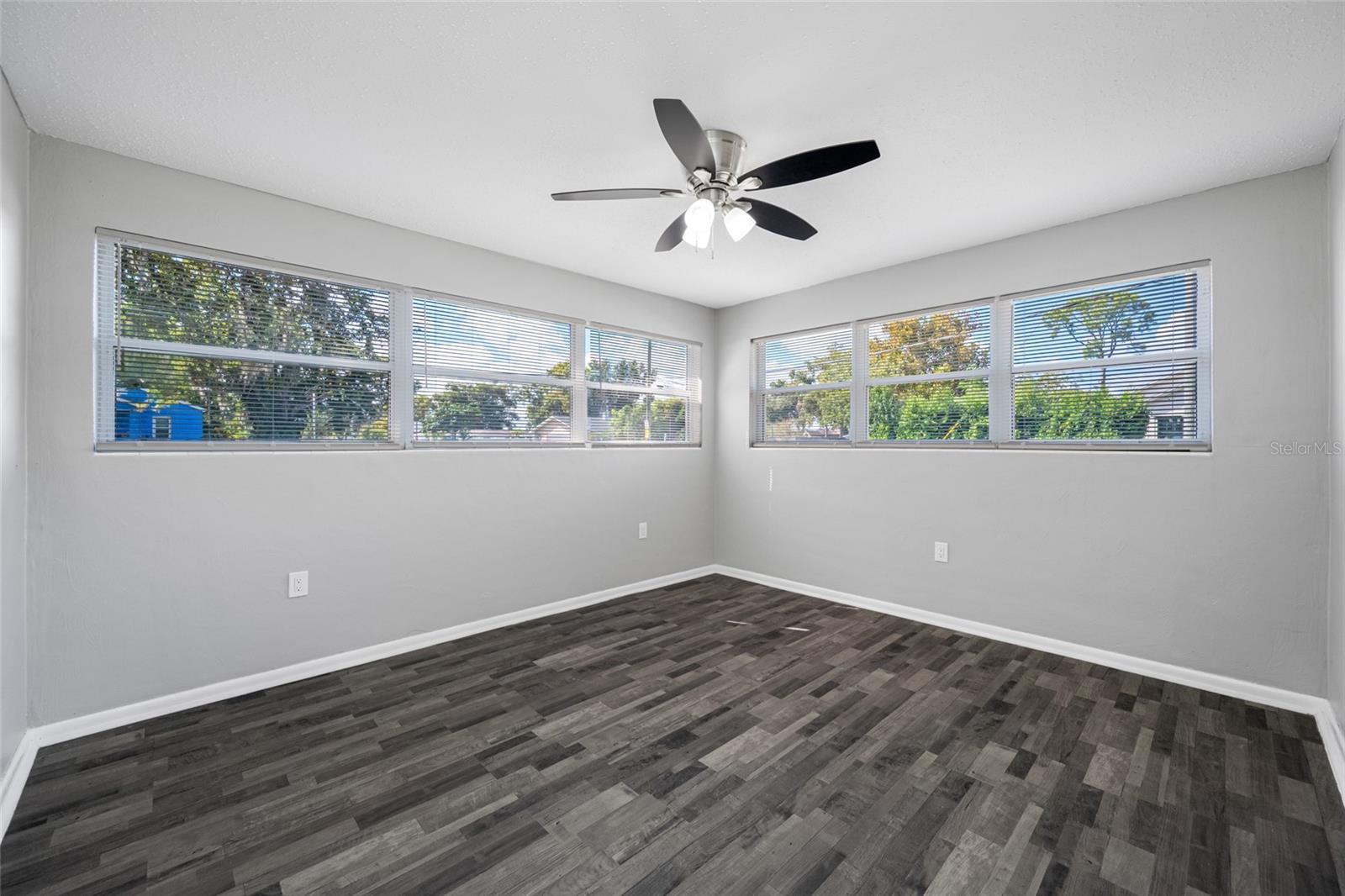 Image 10 of 47 For 203 Dixie Place