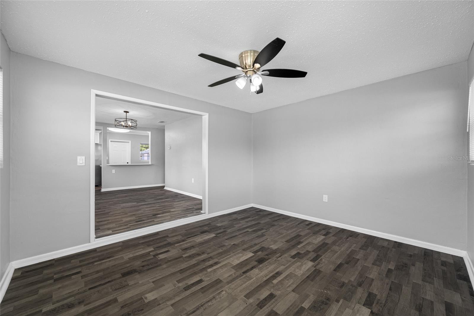 Image 17 of 47 For 203 Dixie Place