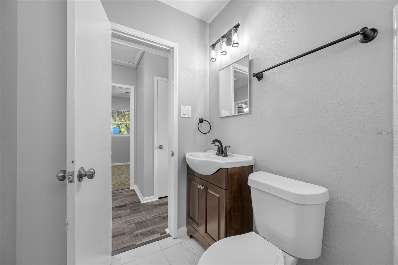 Image 20 of 47 For 203 Dixie Place