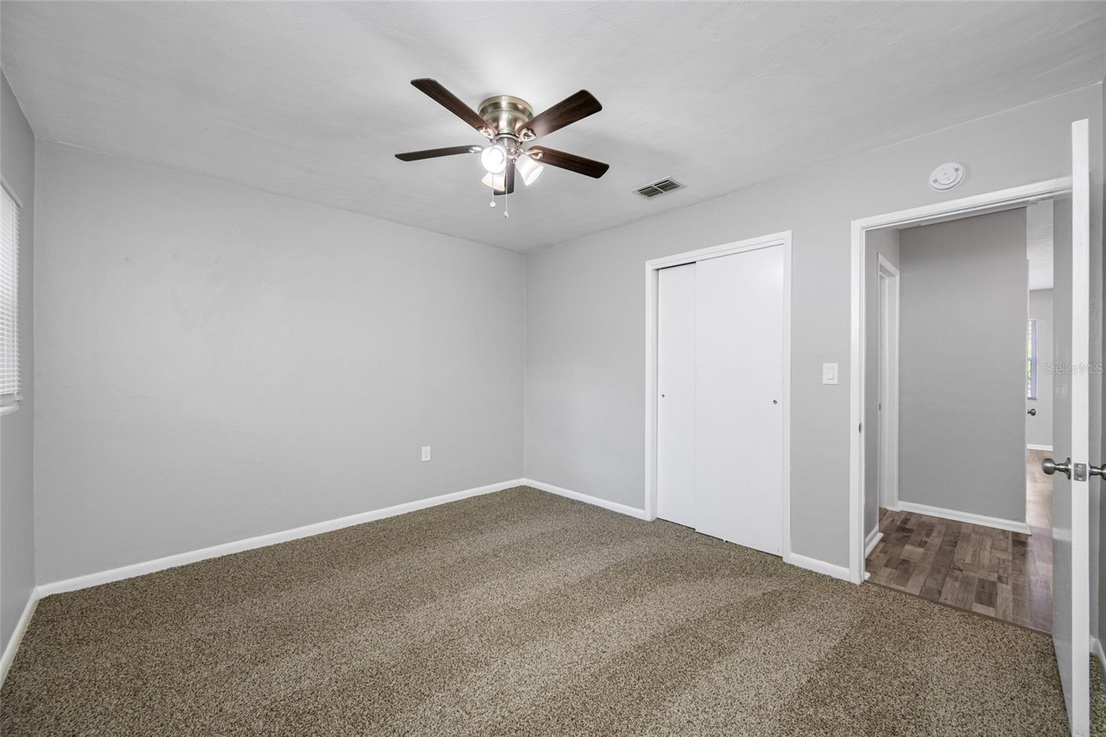 Image 22 of 47 For 203 Dixie Place