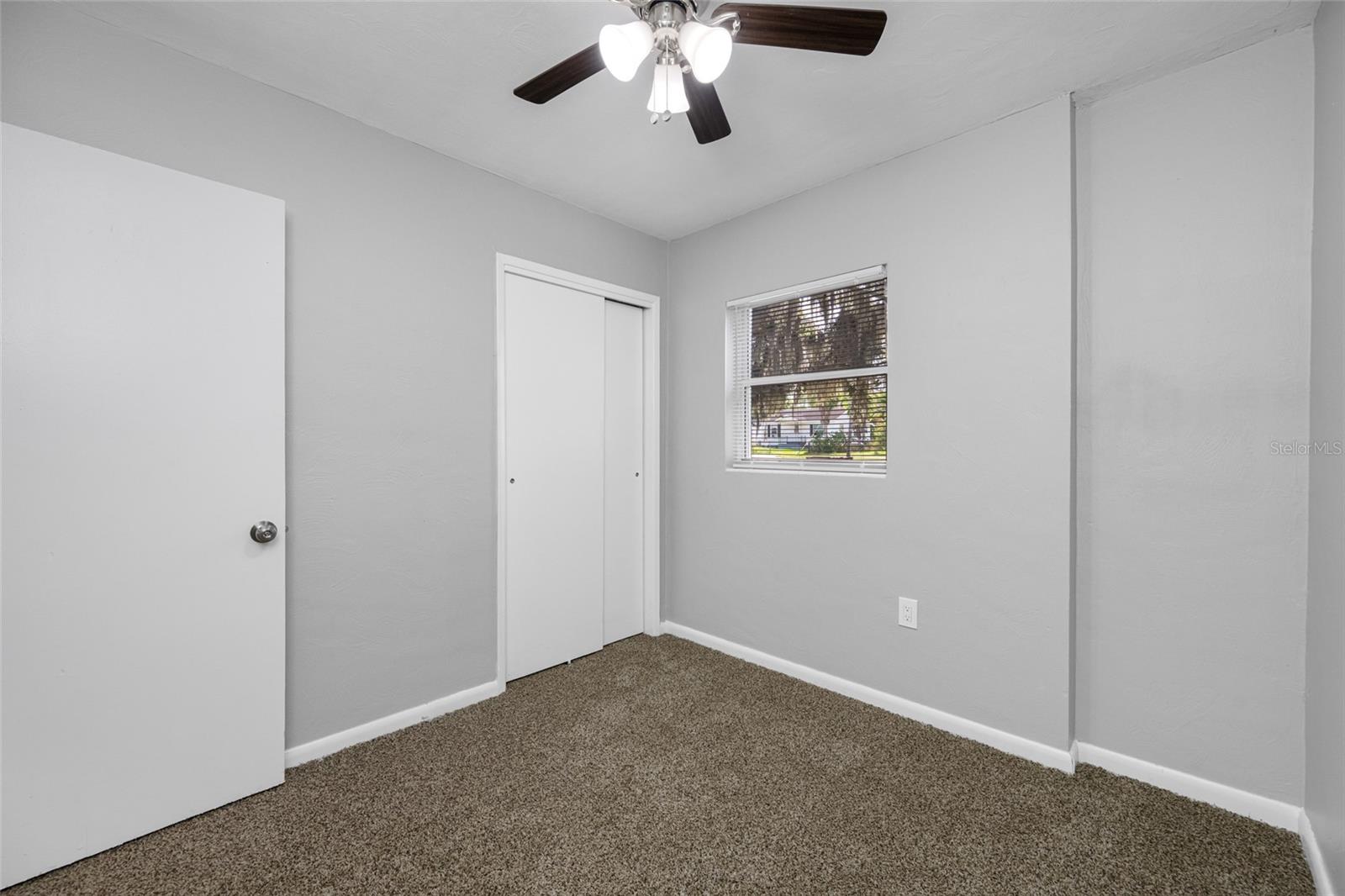 Image 27 of 47 For 203 Dixie Place