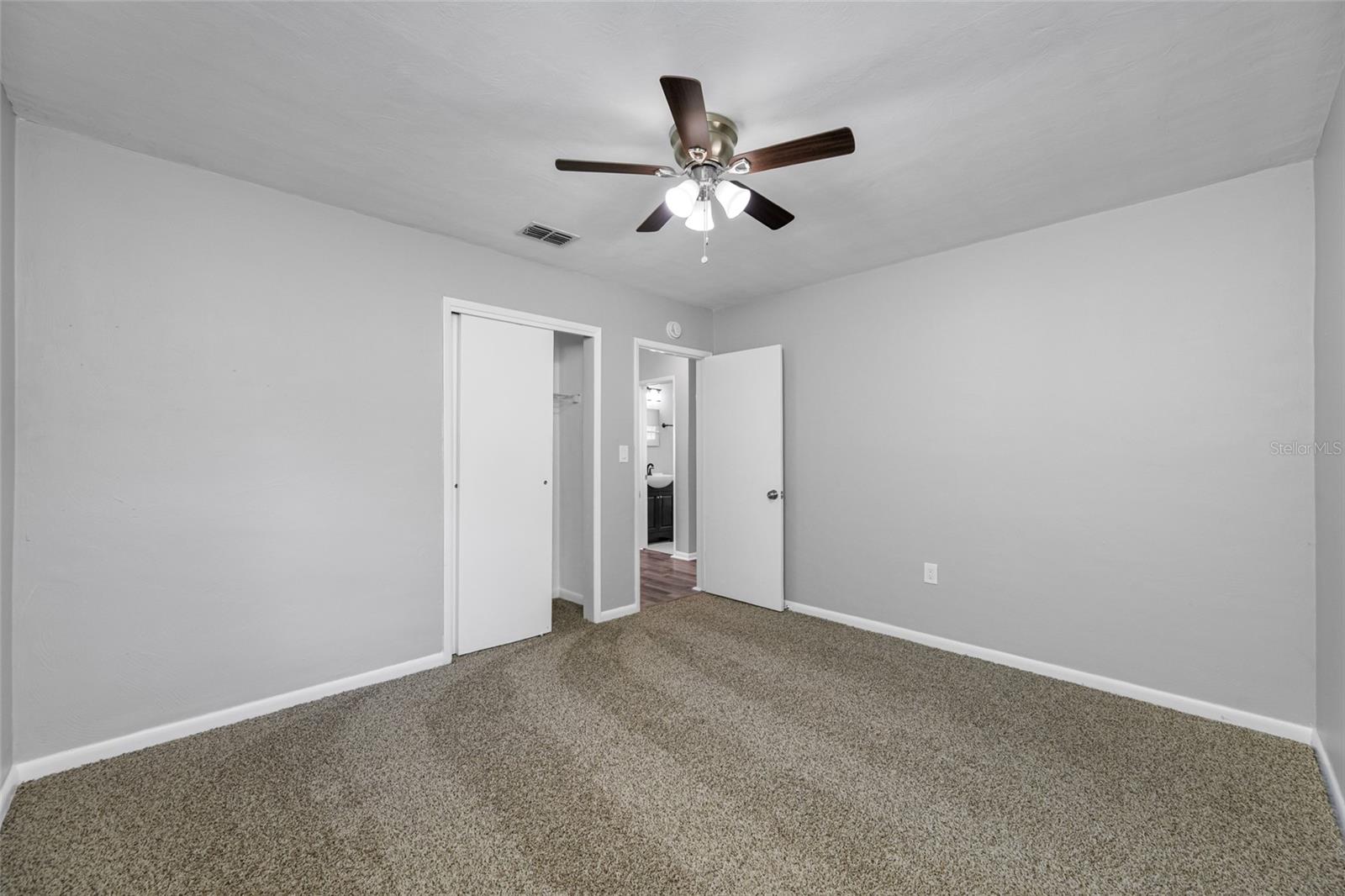 Image 28 of 47 For 203 Dixie Place