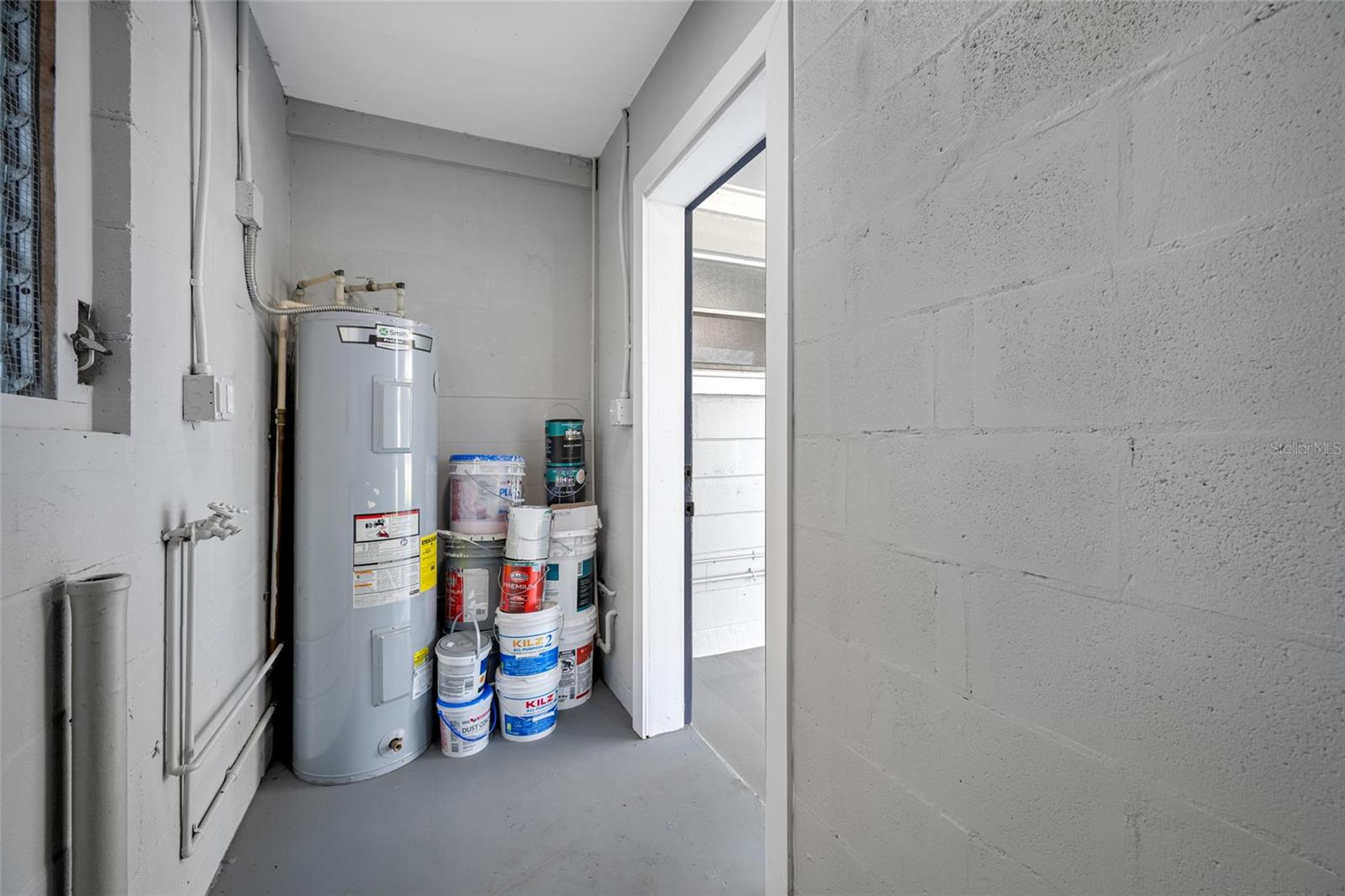 Image 33 of 47 For 203 Dixie Place