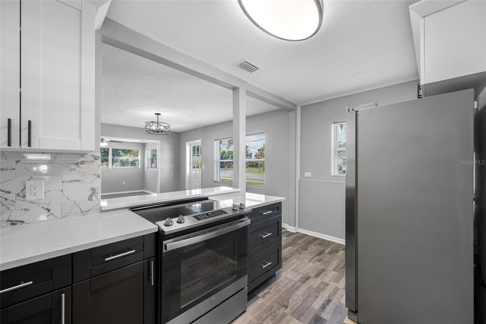 Image 6 of 47 For 203 Dixie Place