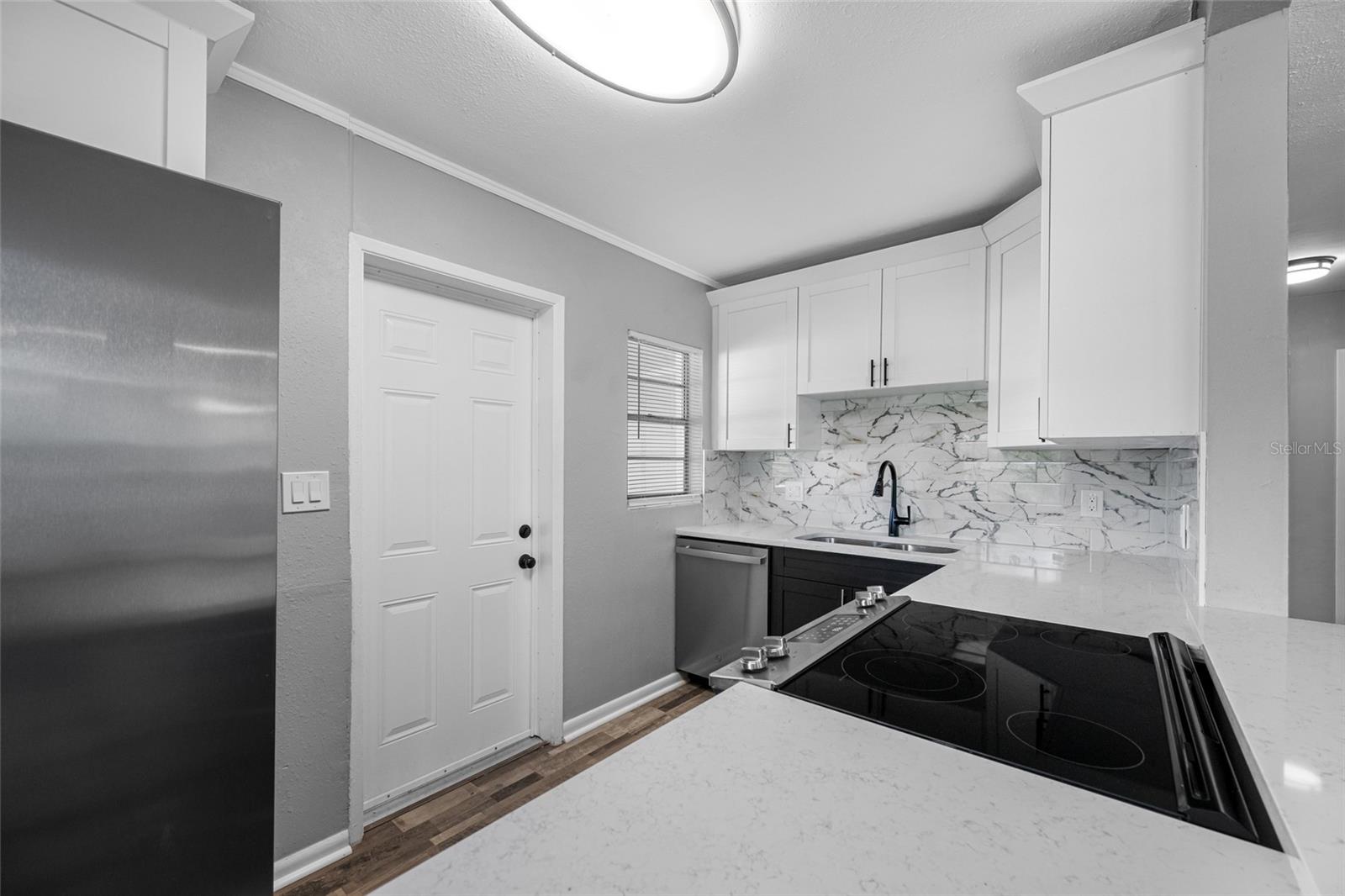 Image 9 of 47 For 203 Dixie Place