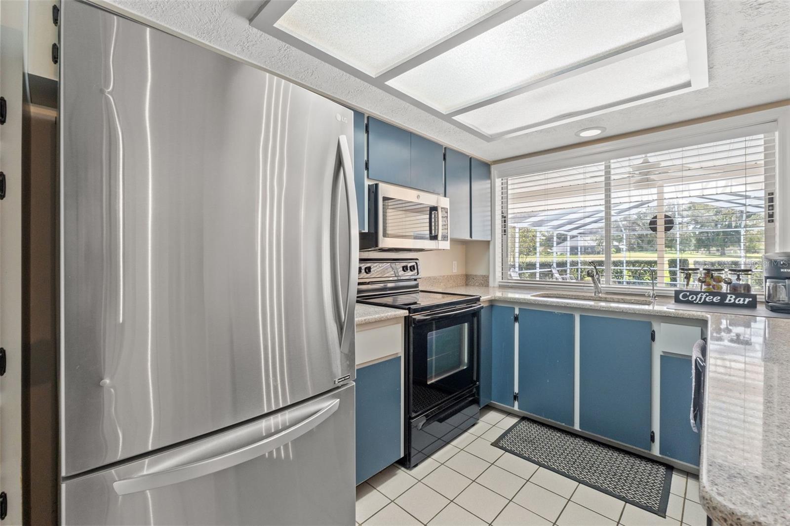 Listing photo id 10 for 640 Hartford Street